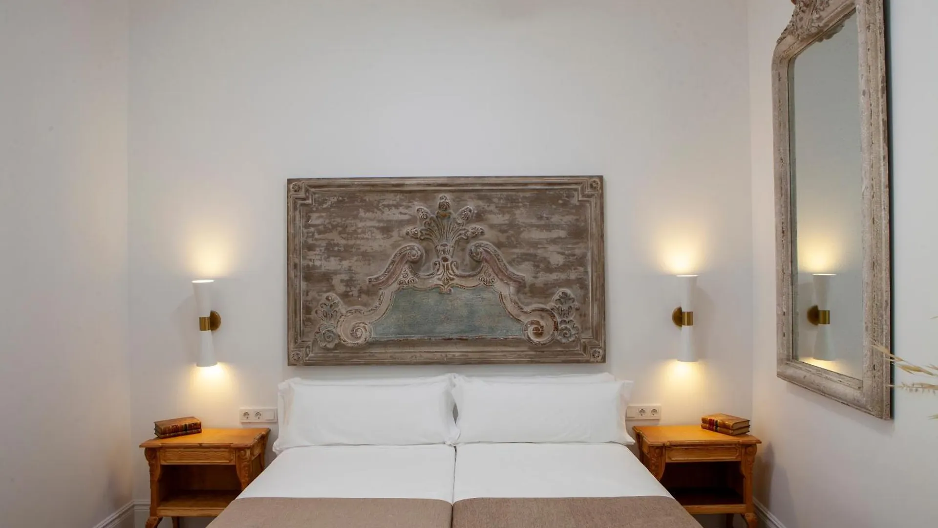 Pries Homes - Center Beach Malaga 0*,  Spain